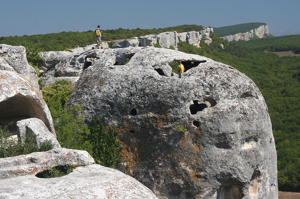 6 hiking routes in Crimea mountains