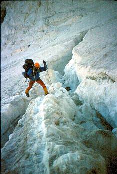 Pamirus: climbing to the top of Lenin peak, 7134 m