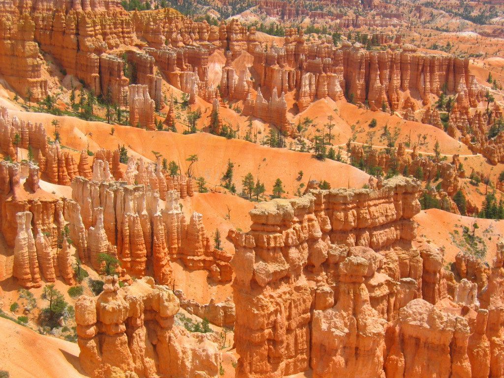 Queens Garden and Navajo Loop Trail, Bryce Canyon, Utah: most wonderful sandstone rocks on our Planet