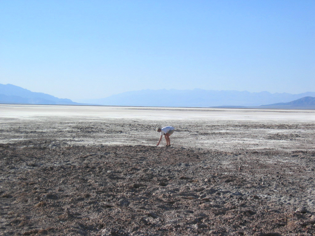 Death Valley: 53°C (127°F) hairdryer 85 m below sea level