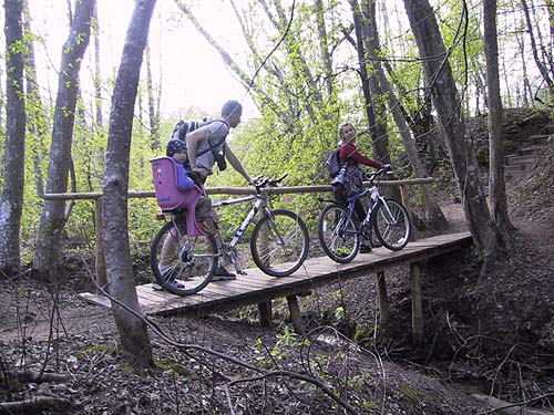 Bicycling Amata valley