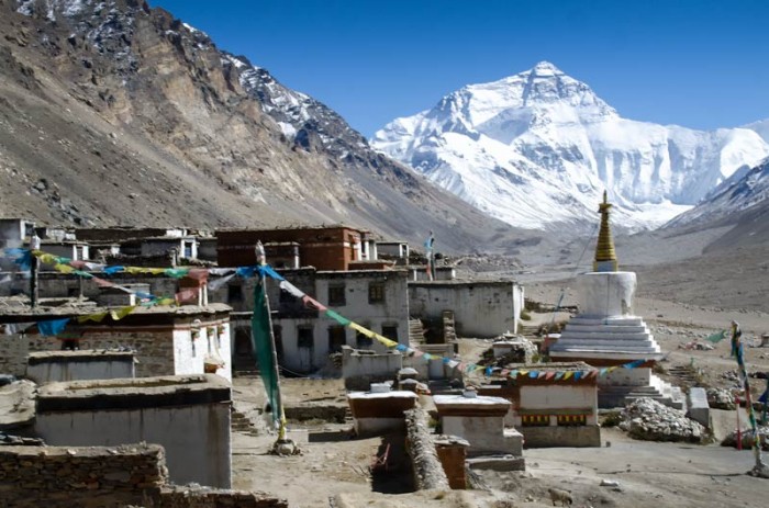 Everest-Monestary